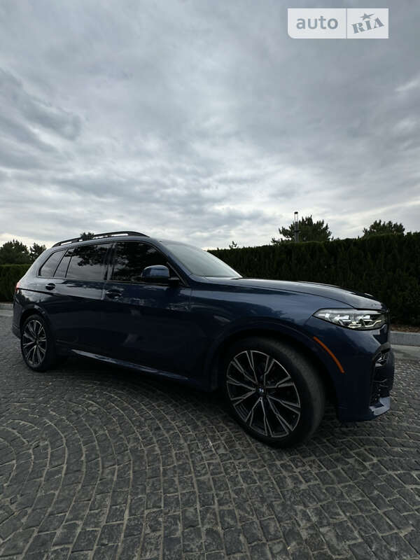 Позашляховик / Кросовер BMW X7 2022 в Дніпрі