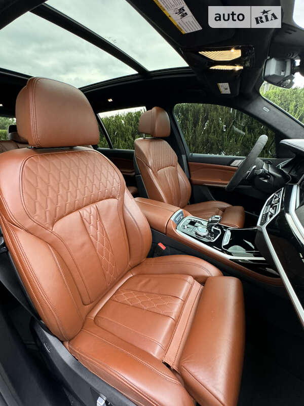 Позашляховик / Кросовер BMW X7 2022 в Дніпрі
