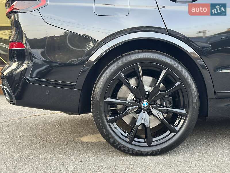 Внедорожник / Кроссовер BMW X7 2024 в Киеве