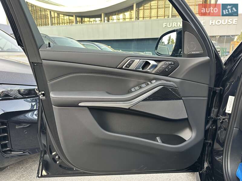 Внедорожник / Кроссовер BMW X7 2024 в Киеве