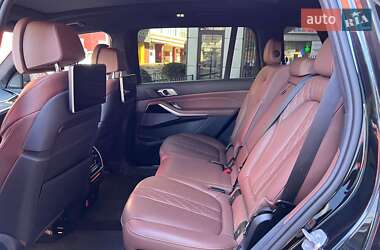 Позашляховик / Кросовер BMW X7 2019 в 