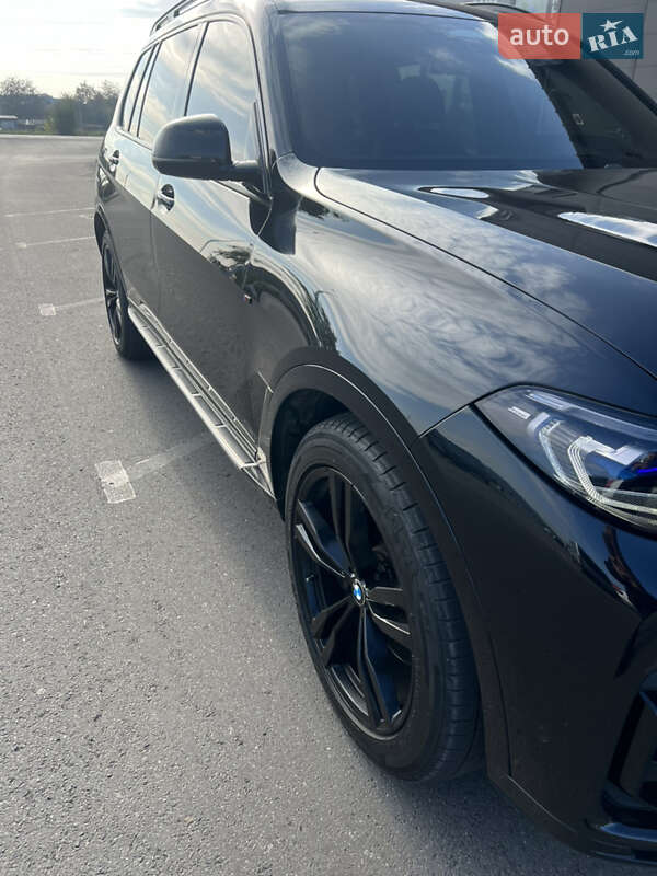 Внедорожник / Кроссовер BMW X7 2019 в Ужгороде