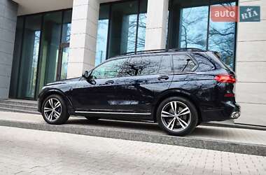 Позашляховик / Кросовер BMW X7 2019 в 