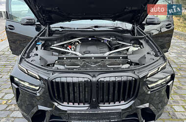 Внедорожник / Кроссовер BMW X7 2024 в Киеве