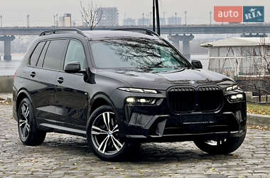 Внедорожник / Кроссовер BMW X7 2024 в Киеве