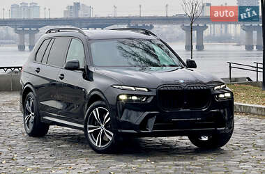 Внедорожник / Кроссовер BMW X7 2024 в Киеве