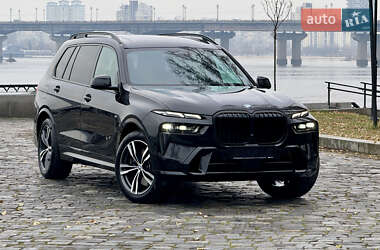 Внедорожник / Кроссовер BMW X7 2024 в Киеве