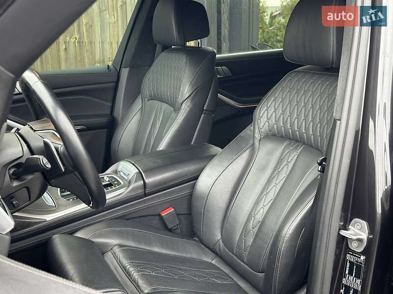 Внедорожник / Кроссовер BMW X7 2020 в Киеве