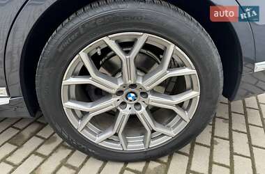 Позашляховик / Кросовер BMW X7 2020 в 
