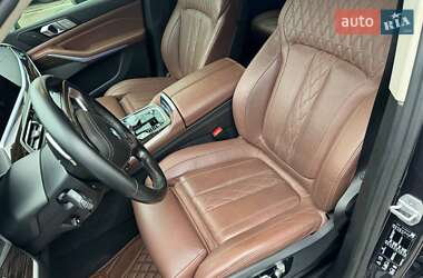 Позашляховик / Кросовер BMW X7 2020 в 