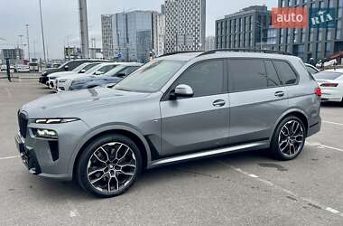 Внедорожник / Кроссовер BMW X7 2023 в Киеве