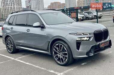 Внедорожник / Кроссовер BMW X7 2023 в Киеве