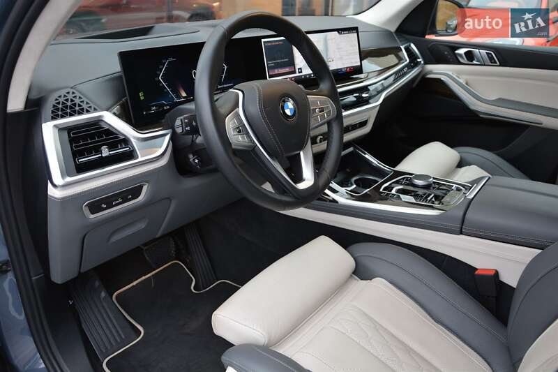 Внедорожник / Кроссовер BMW X7 2023 в Киеве