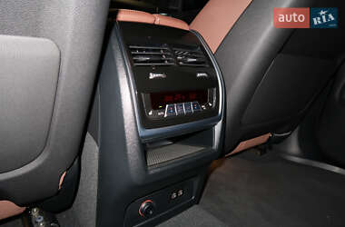 Внедорожник / Кроссовер BMW X7 2023 в 