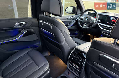 Внедорожник / Кроссовер BMW X7 2023 в 