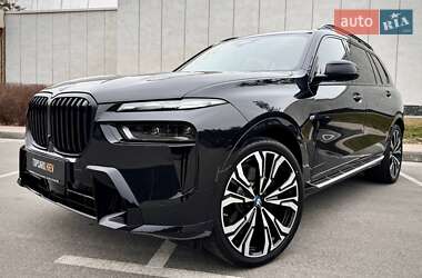 Внедорожник / Кроссовер BMW X7 2023 в Киеве