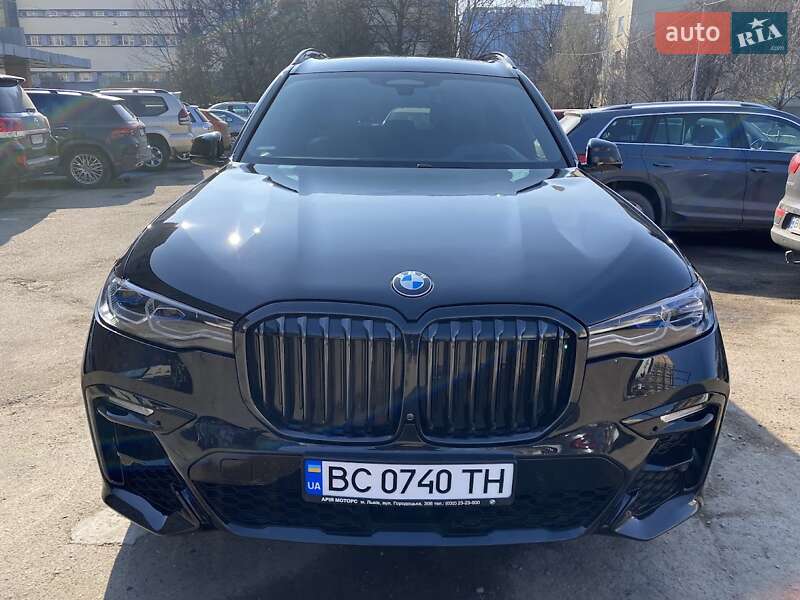 BMW X7 2022