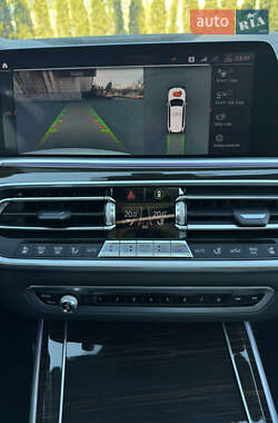 Позашляховик / Кросовер BMW X7 2020 в 