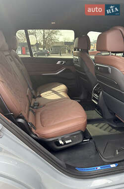 Внедорожник / Кроссовер BMW X7 2024 в 