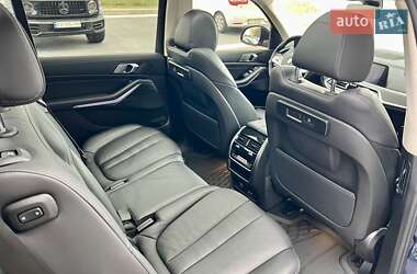 Внедорожник / Кроссовер BMW X7 2019 в 
