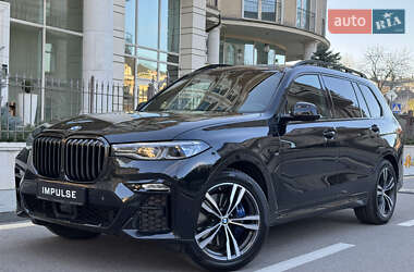 Внедорожник / Кроссовер BMW X7 2021 в 