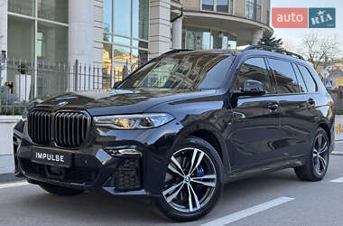 Внедорожник / Кроссовер BMW X7 2021 в 