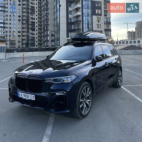 Внедорожник / Кроссовер BMW X7 2021 в 