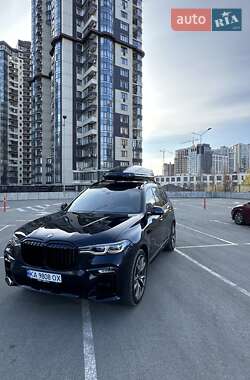 Внедорожник / Кроссовер BMW X7 2021 в 