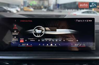 Позашляховик / Кросовер BMW X7 2024 в 