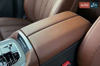 Позашляховик / Кросовер BMW X7 2024 в 