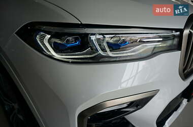 Позашляховик / Кросовер BMW X7 2019 в 