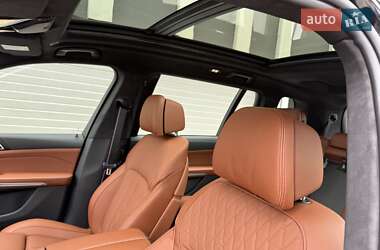 Внедорожник / Кроссовер BMW X7 2023 в 