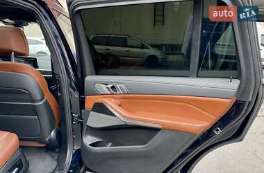 Внедорожник / Кроссовер BMW X7 2020 в 