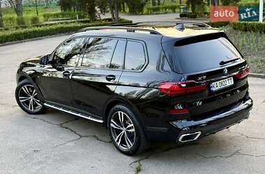 Внедорожник / Кроссовер BMW X7 2021 в 