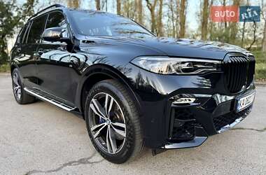 Внедорожник / Кроссовер BMW X7 2021 в 
