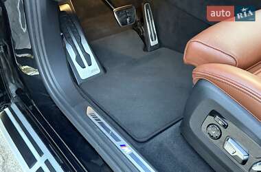 Внедорожник / Кроссовер BMW X7 2021 в 