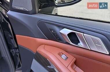 Внедорожник / Кроссовер BMW X7 2021 в 