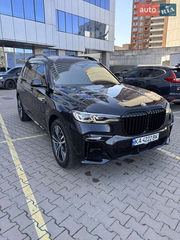 Внедорожник / Кроссовер BMW X7 2019 в 