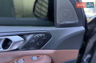 Внедорожник / Кроссовер BMW X7 2023 в 