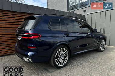 Внедорожник / Кроссовер BMW X7 2023 в 