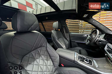 Внедорожник / Кроссовер BMW X7 2023 в 
