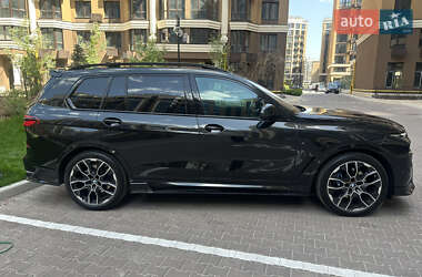Внедорожник / Кроссовер BMW X7 2022 в 