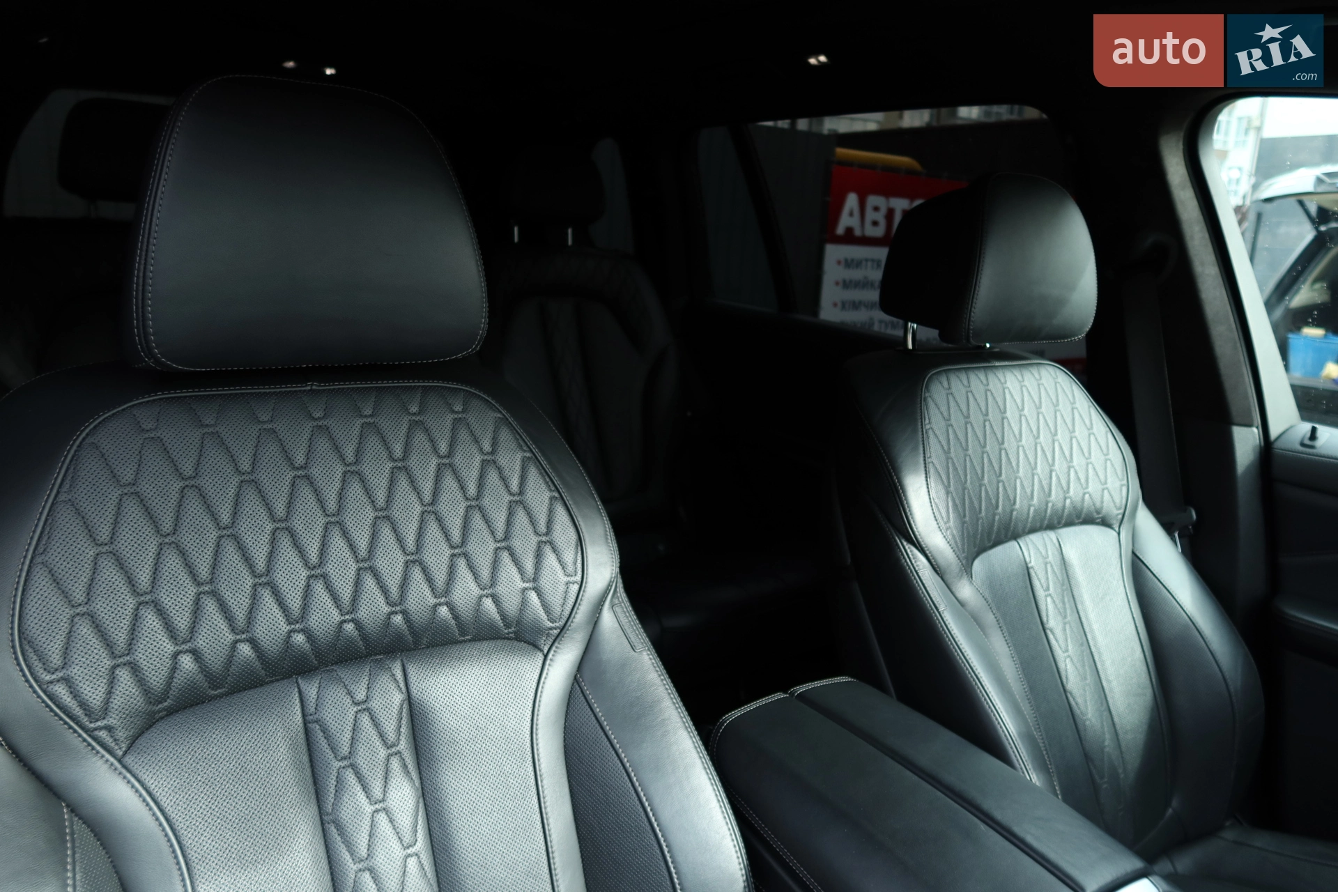 2020 BMW X7 - мініатюра 18