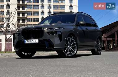 Позашляховик / Кросовер BMW X7 2024 в 