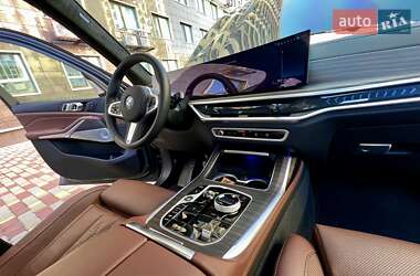 Позашляховик / Кросовер BMW X7 2024 в 