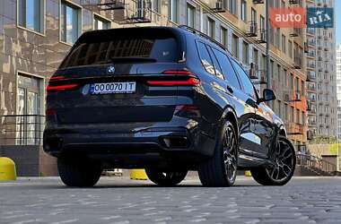 Позашляховик / Кросовер BMW X7 2024 в 