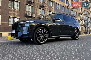 Позашляховик / Кросовер BMW X7 2024 в 