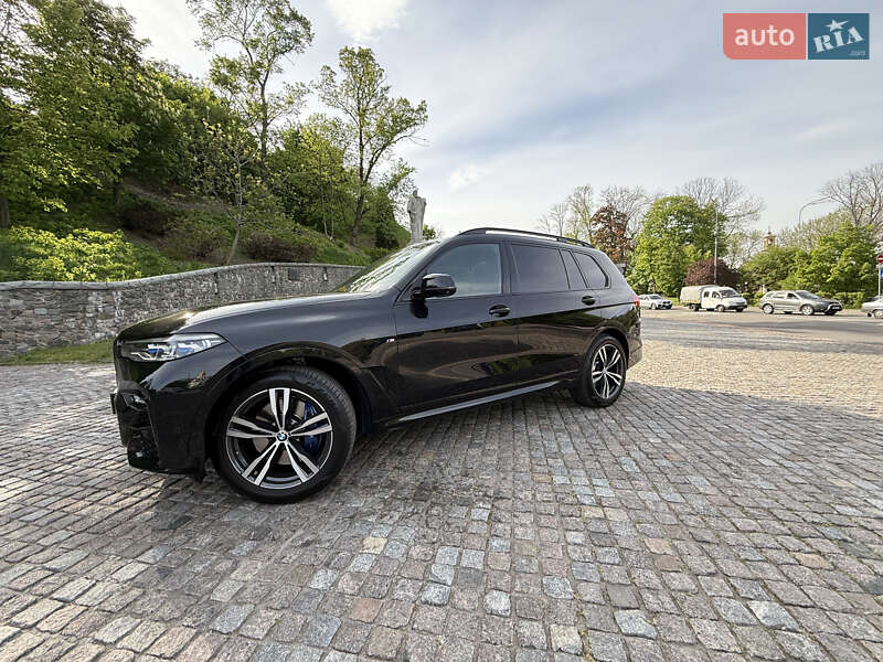 Позашляховик / Кросовер BMW X7 2022 в Києві