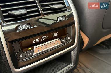 Внедорожник / Кроссовер BMW X7 2021 в 