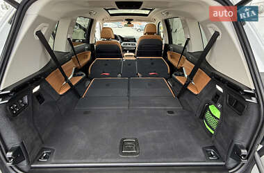 Внедорожник / Кроссовер BMW X7 2021 в 